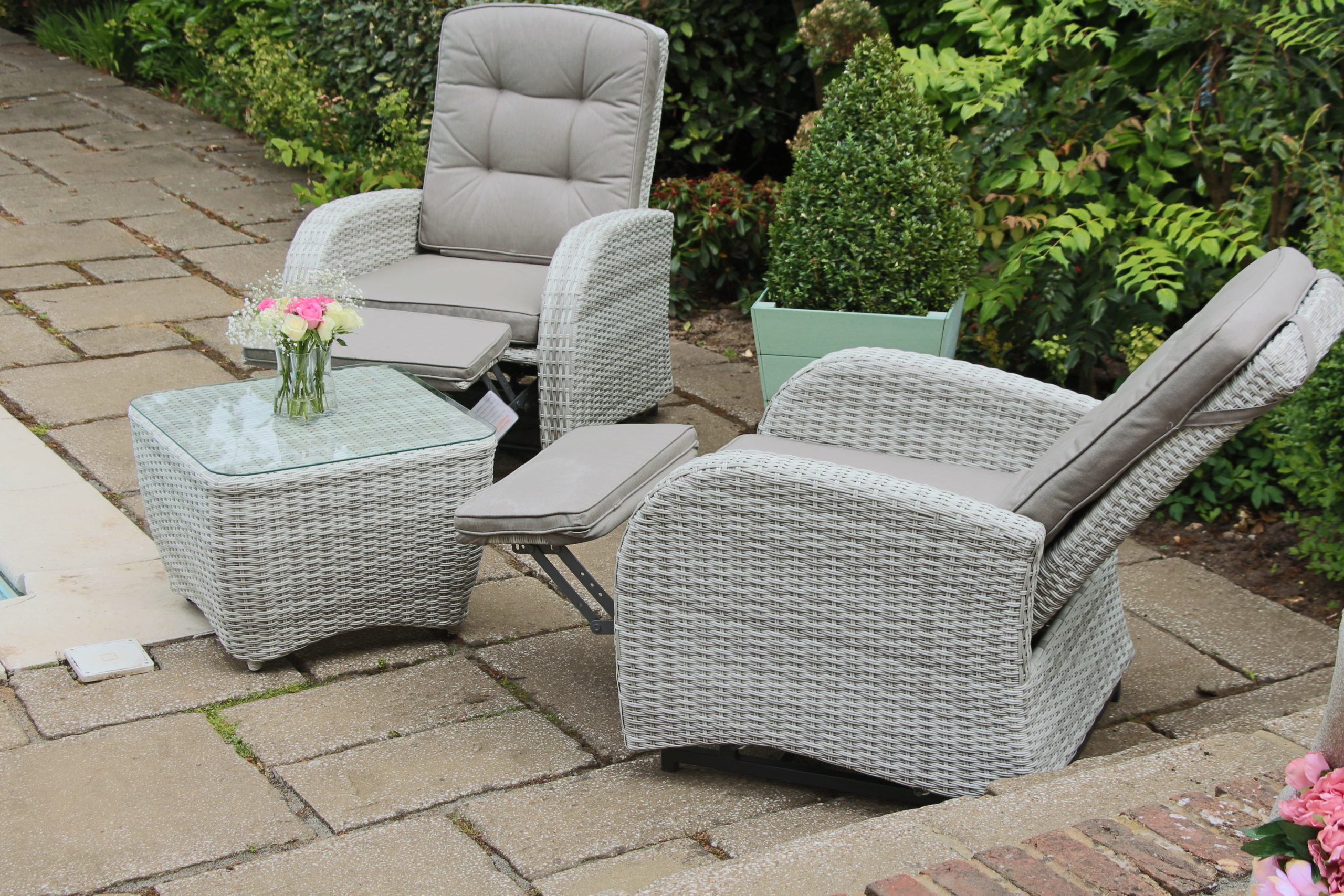 Reclining Rattan Garden Sun Lounger Set With Table And Footstools Dark